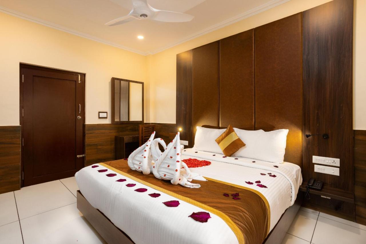 Star Emirates Luxury Resort And Spa, Munnar Anachal Екстериор снимка