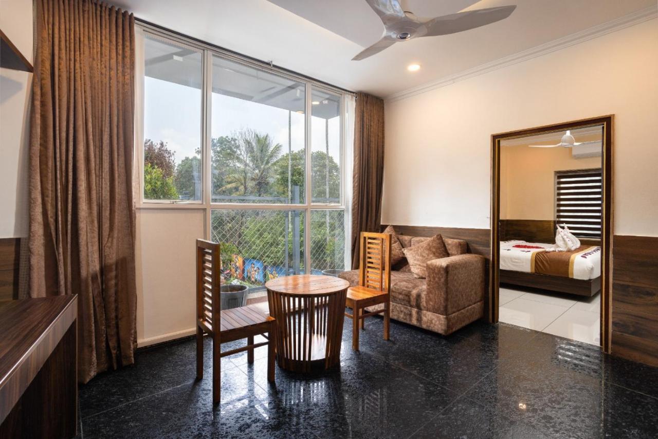 Star Emirates Luxury Resort And Spa, Munnar Anachal Екстериор снимка