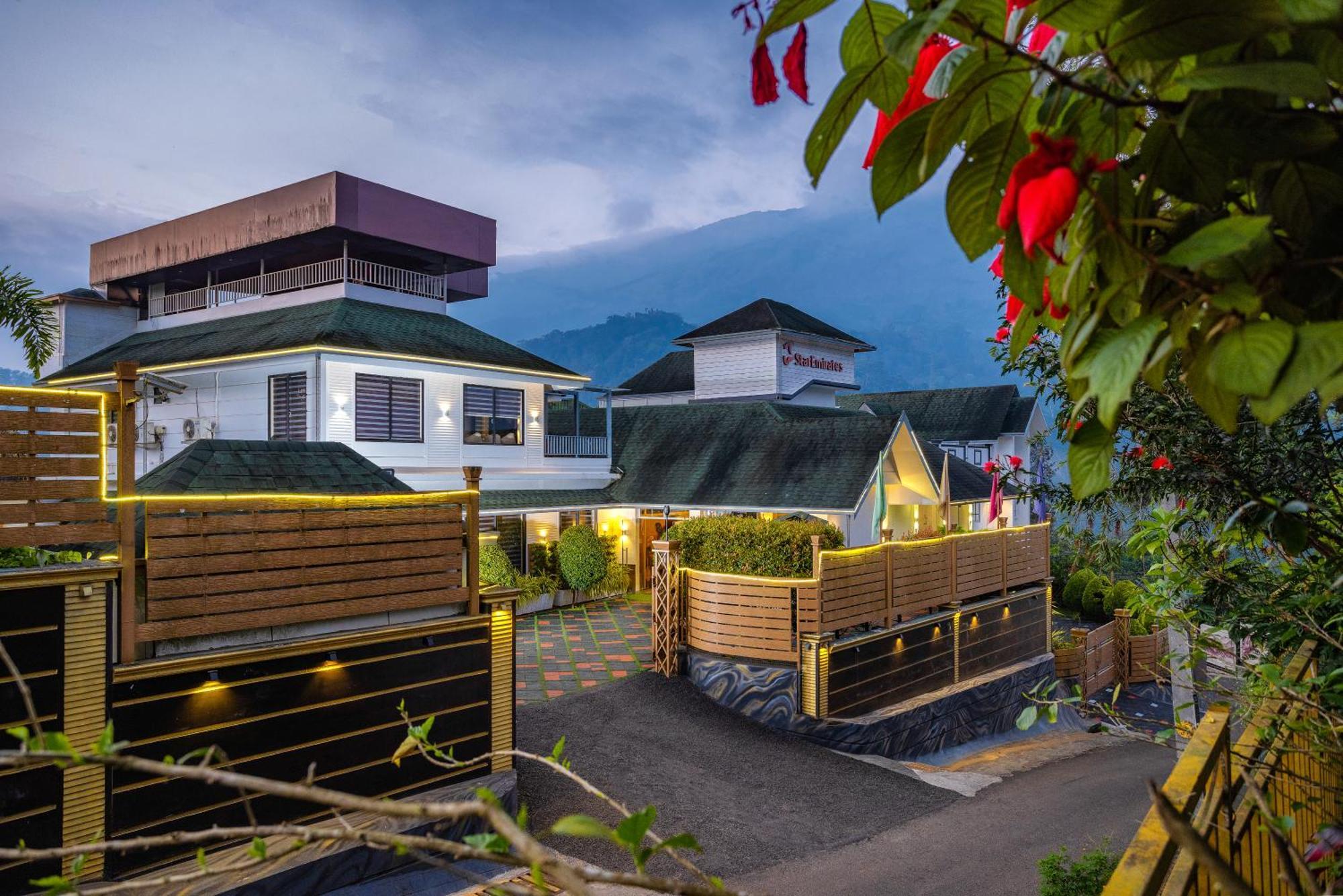 Star Emirates Luxury Resort And Spa, Munnar Anachal Екстериор снимка